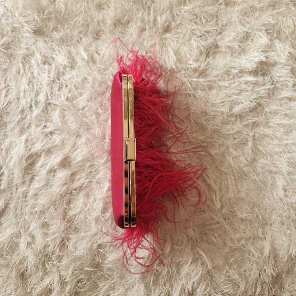 PARTY TIME Fuschia Feather Purse - Picture 3 of 12